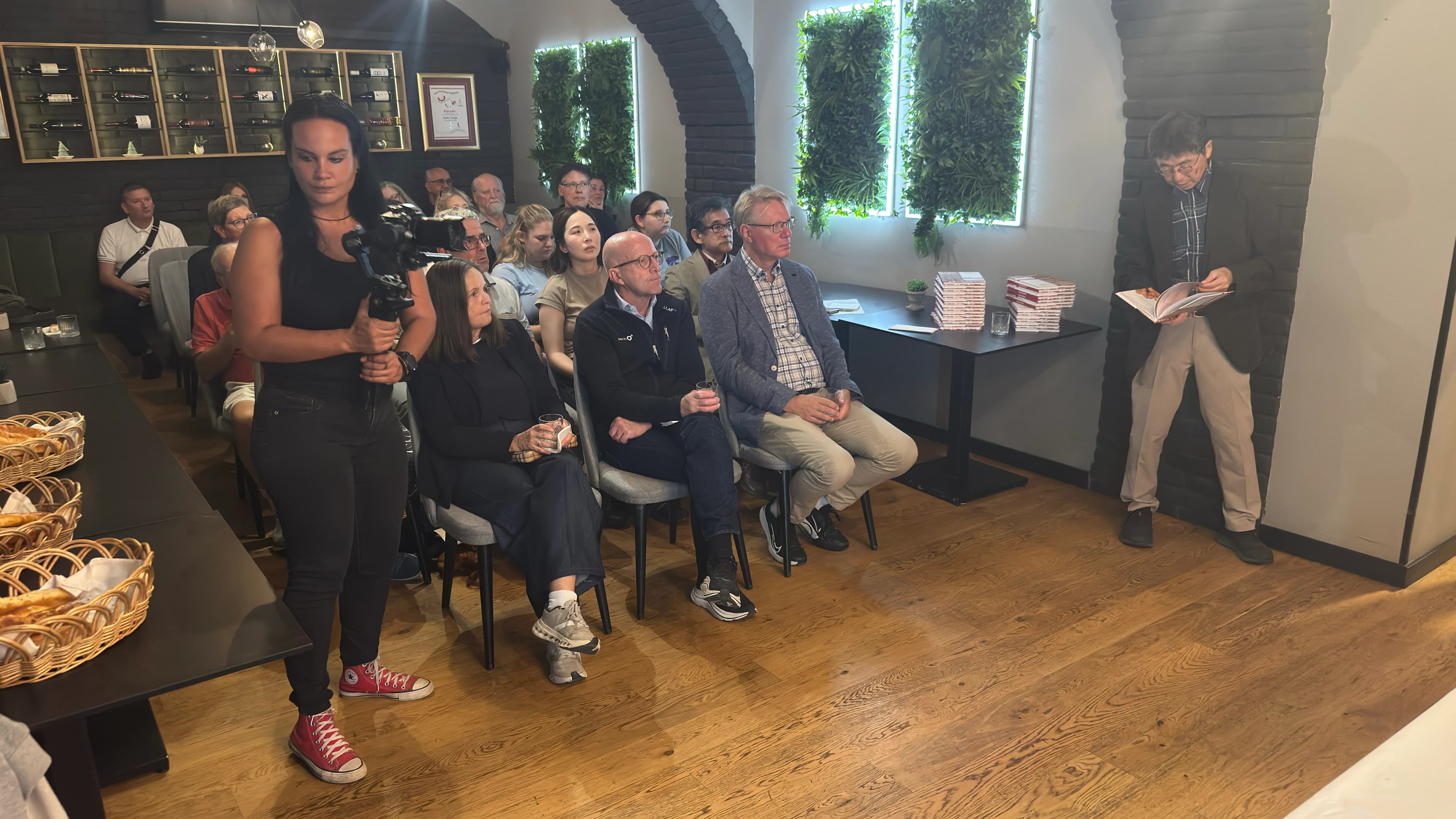 Agricultural journalists attending the presentation of Varaždinski klipič at Restaurant Bedem